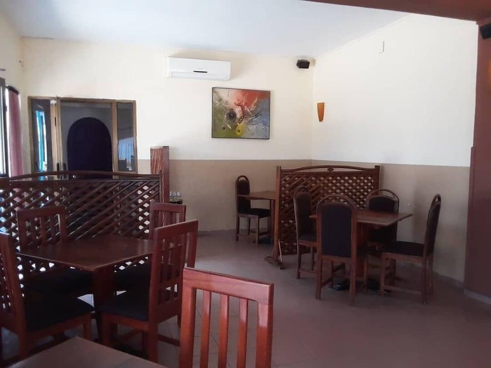 Acropole Hotel 科托努 外观 照片