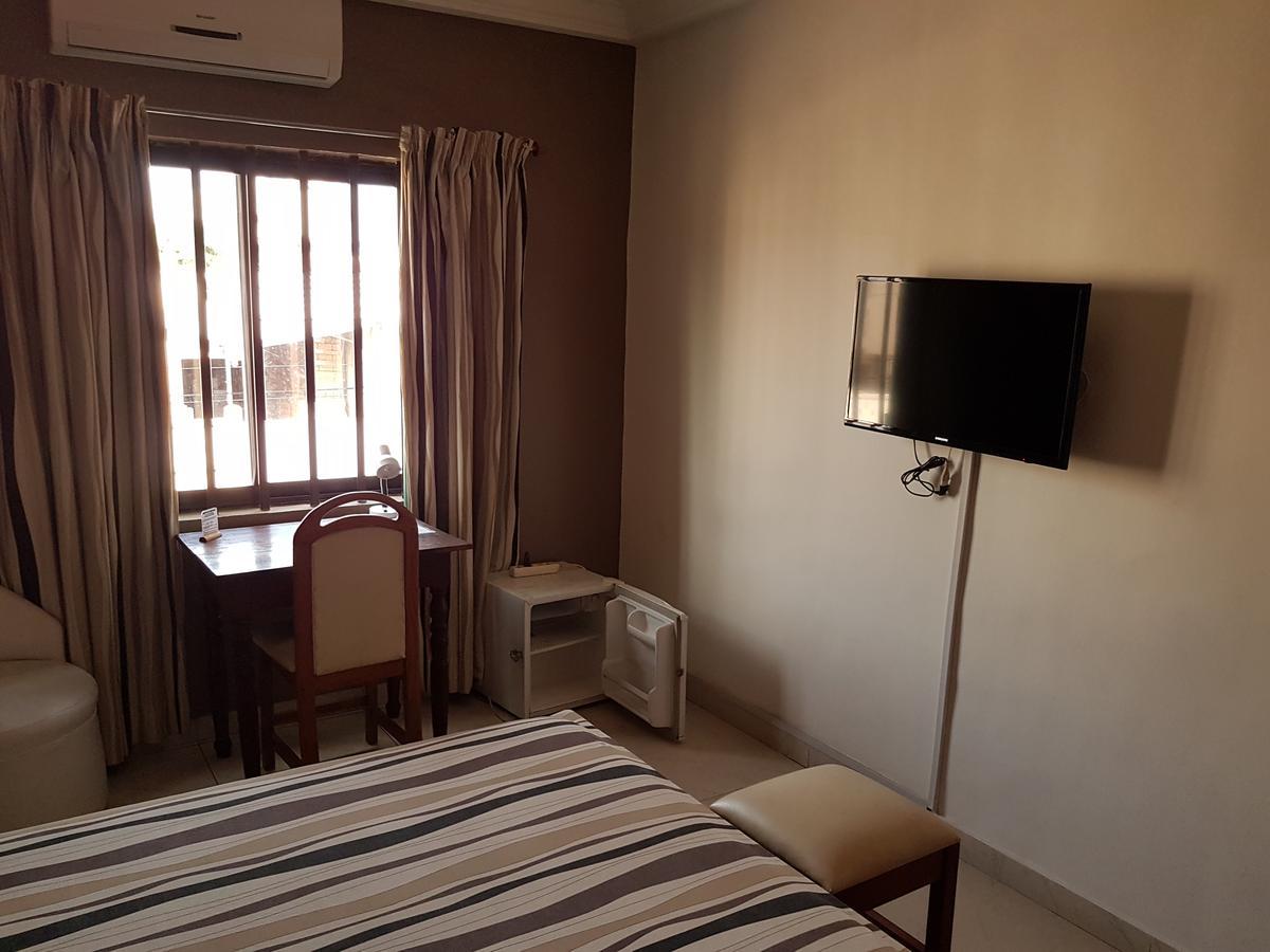 Acropole Hotel 科托努 外观 照片